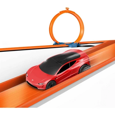 Hot Wheels 1:64 Scale Remote Control Tesla Roadster Vehicle 4 Hot Wheels 1:64 Scale Remote Control Tesla Roadster Vehicle - Image 2