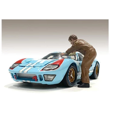 "Race Day 1" Figurine V For 1/18 Scale Models By American Diorama 4 "Race Day 1" Figurine V For 1/18 Scale Models By American Diorama - Image 2