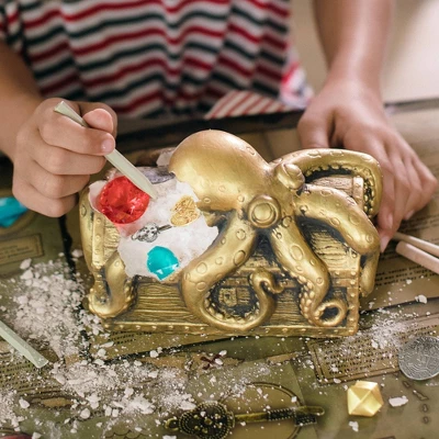 MindWare Dig It Up! Mystery Treasure Chest 6 MindWare Dig It Up! Mystery Treasure Chest - Image 4