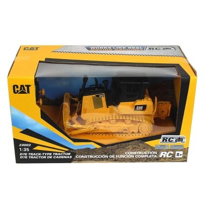 Diecast Masters 1/35 Caterpillar CAT D7E Track Dozer Radio Control Made Of Durable Plastic 23002 7 Diecast Masters 1/35 Caterpillar CAT D7E Track Dozer Radio Control Made Of Durable Plastic 23002 - Image 5