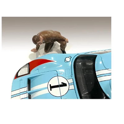 "Race Day 1" Figurine IV For 1/24 Scale Models By American Diorama 3 "Race Day 1" Figurine IV For 1/24 Scale Models By American Diorama