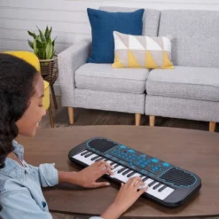 First Act Discovery - Electronic Keyboard - Blue Stars