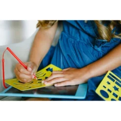 Chuckle & Roar Scribble Glow LCD Sketch Pad -Learning Toys Sales GUEST b42dae5d fb9e 48fd 9f3a d5d10f8840a9