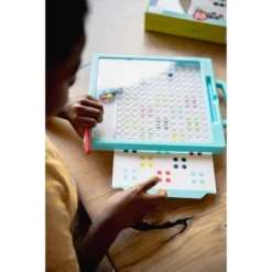 Chuckle & Roar Magnetic Dot Art Designer Travel Art Kit -Learning Toys Sales GUEST c4feebda 942a 49e3 a051 8061bfb16e12