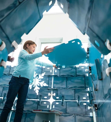 HearthSong 16-Panel Igloo Fantasy Forts Indoor Building Kit With Hook And Loop Connectors 5 HearthSong 16-Panel Igloo Fantasy Forts Indoor Building Kit With Hook And Loop Connectors - Image 3