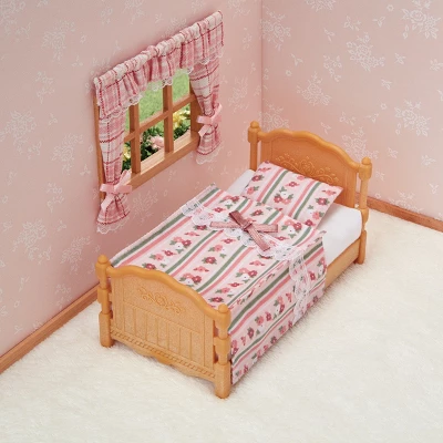 Calico Critters Bed & Comforter Set, Dollhouse Furniture And Accessories 3 Calico Critters Bed & Comforter Set, Dollhouse Furniture And Accessories
